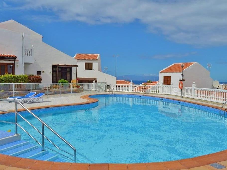 Magnifica Casa A 200 Mts De La Playa Puerto Colon De Membrillo * Costa Adeje (Tenerife)